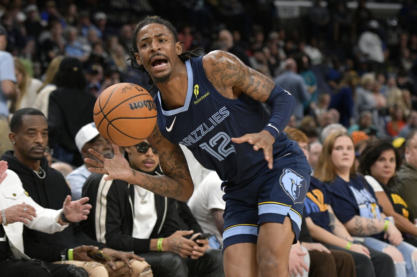 Morant's triple-double helps Grizzlies build big lead and coast to 122-99 victory over Bucks | iNFOnews.ca