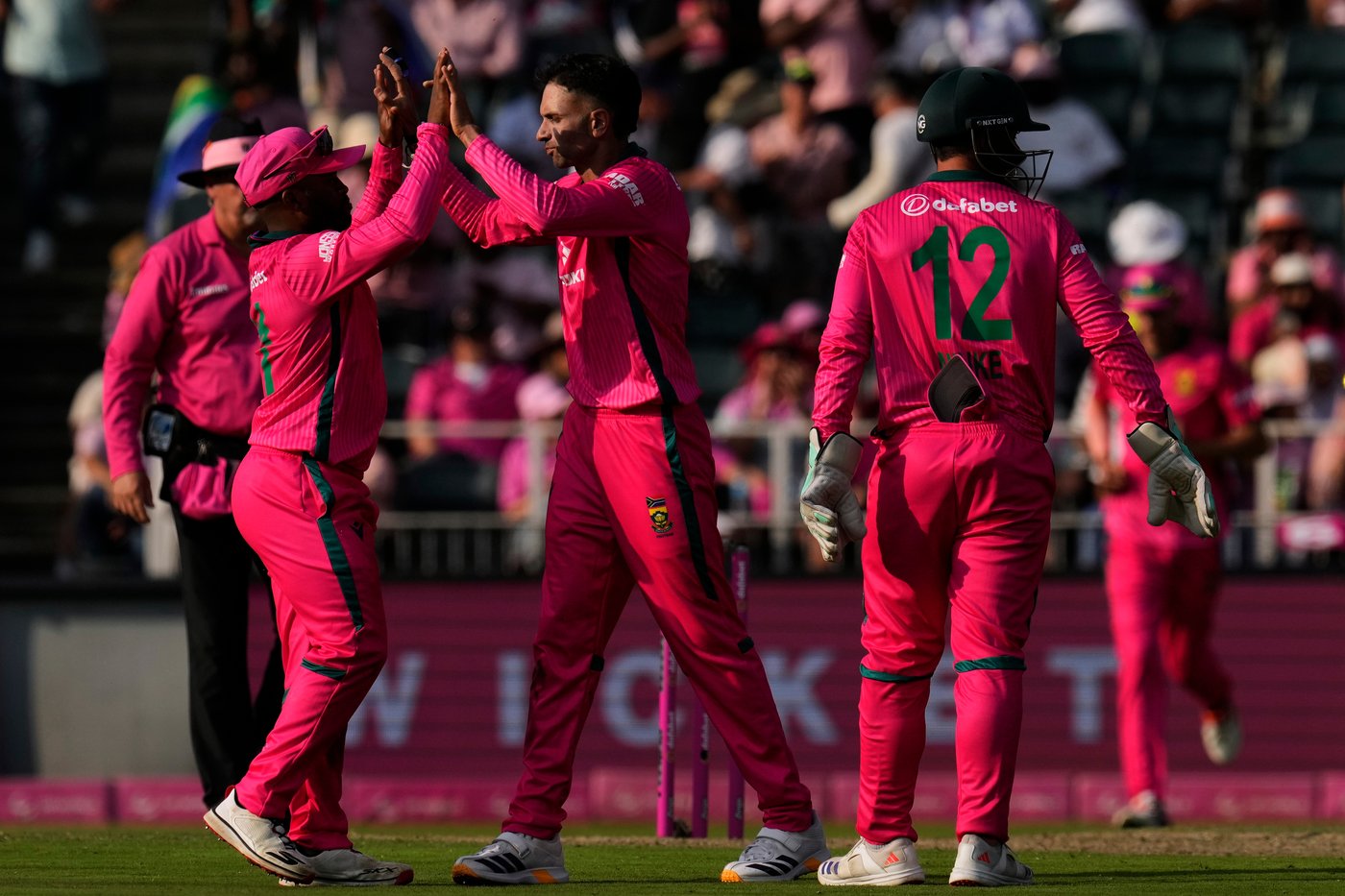 Miller and Bavuma lead South Africa to a win in 2nd cricket ODI and a series victory over Australia | iNFOnews.ca Miller and Bavuma lead South Africa to a win in 2nd cricket ODI and a series victory over Australia | iNFOnews.ca