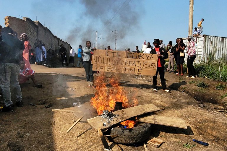 More health workers strike as Ebola cases in Congo near 3,000, including over 1,300 deaths | iNFOnews.ca