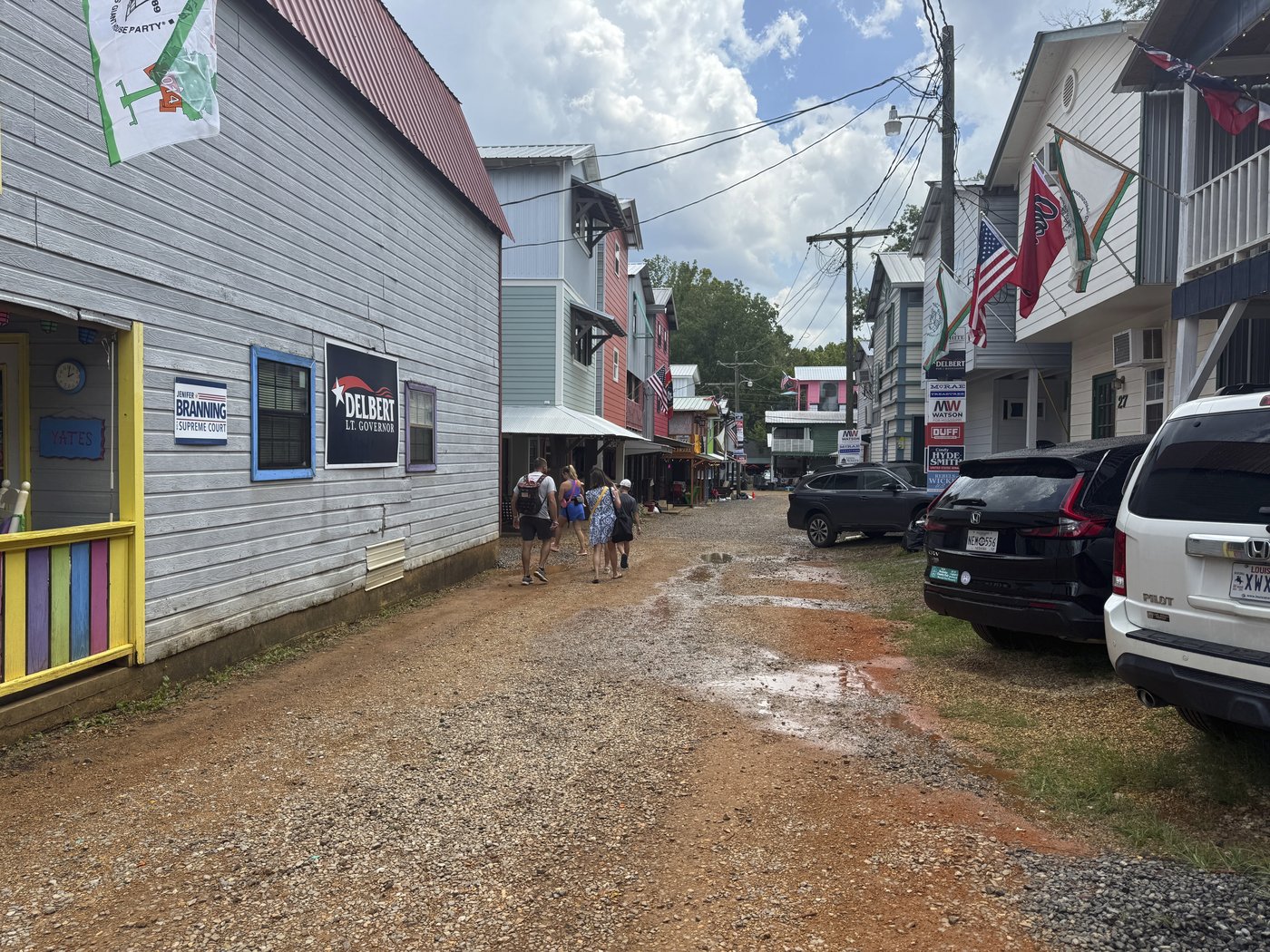 Generations come together at a county fair dubbed Mississippi's 'giant house party' | iNFOnews.ca Generations come together at a county fair dubbed Mississippi's 'giant house party' | iNFOnews.ca