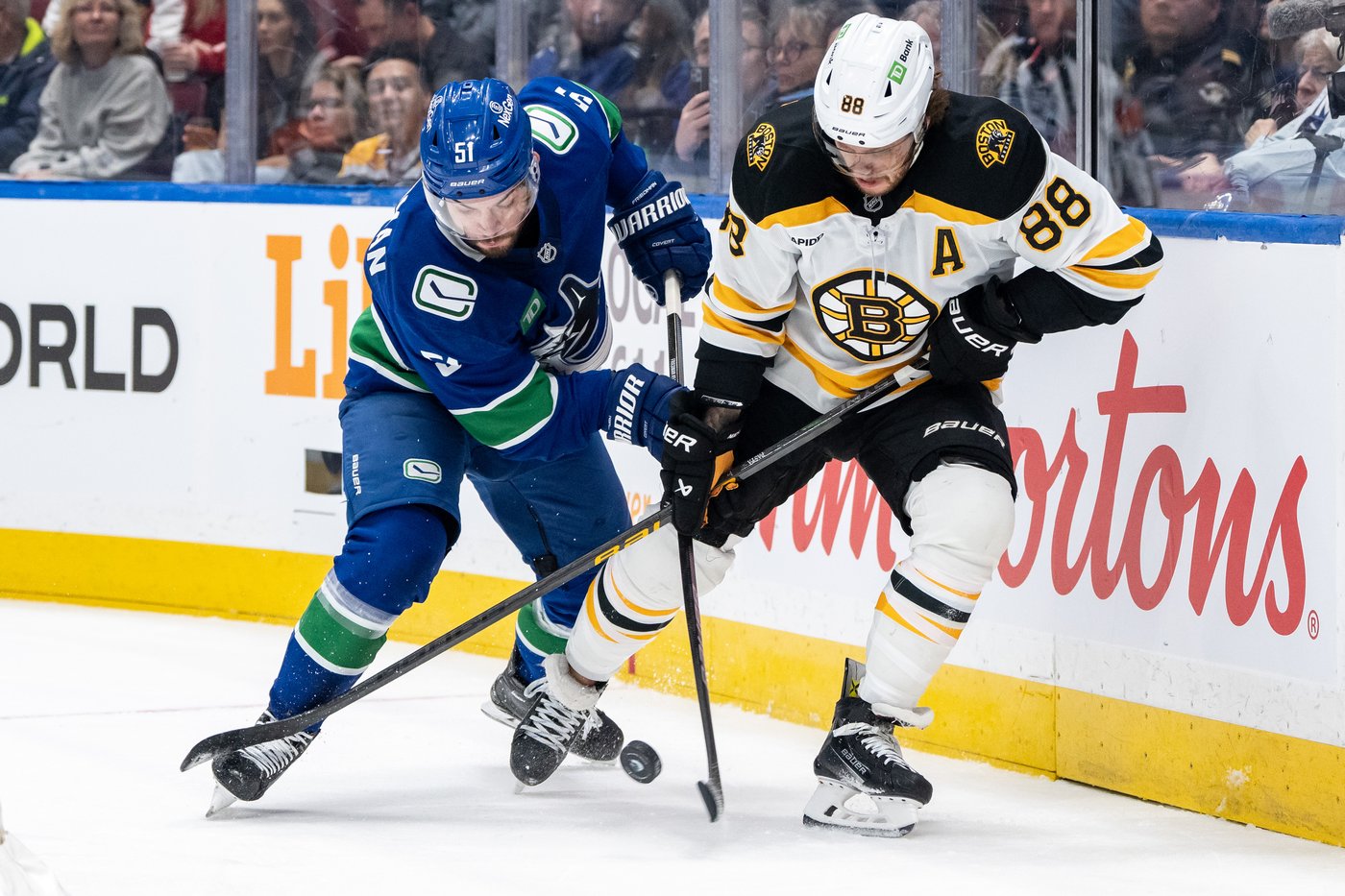 Canucks trade defenceman Mark Friedman to Predators for future considerations | iNFOnews.ca