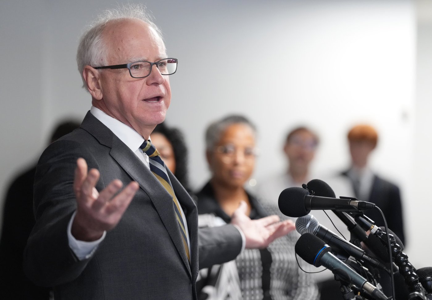 Gov. Tim Walz says he doesn't know what future holds for him after abandoning reelection bid | iNFOnews.ca
