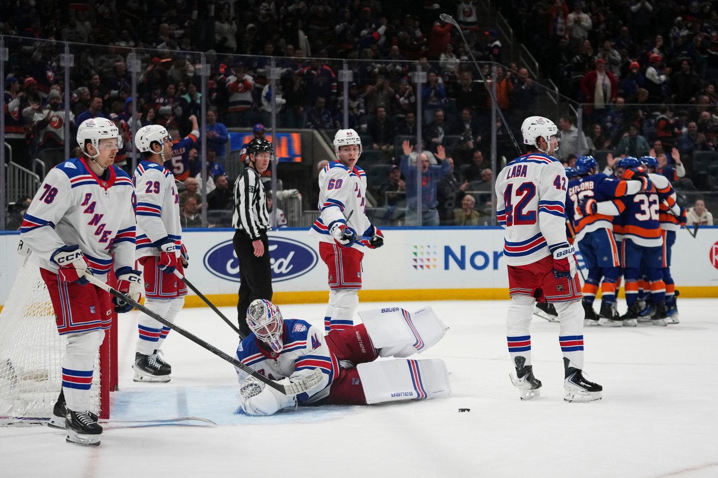 Islanders roll past Rangers 5-2 in Palat’s first game | iNFOnews.ca