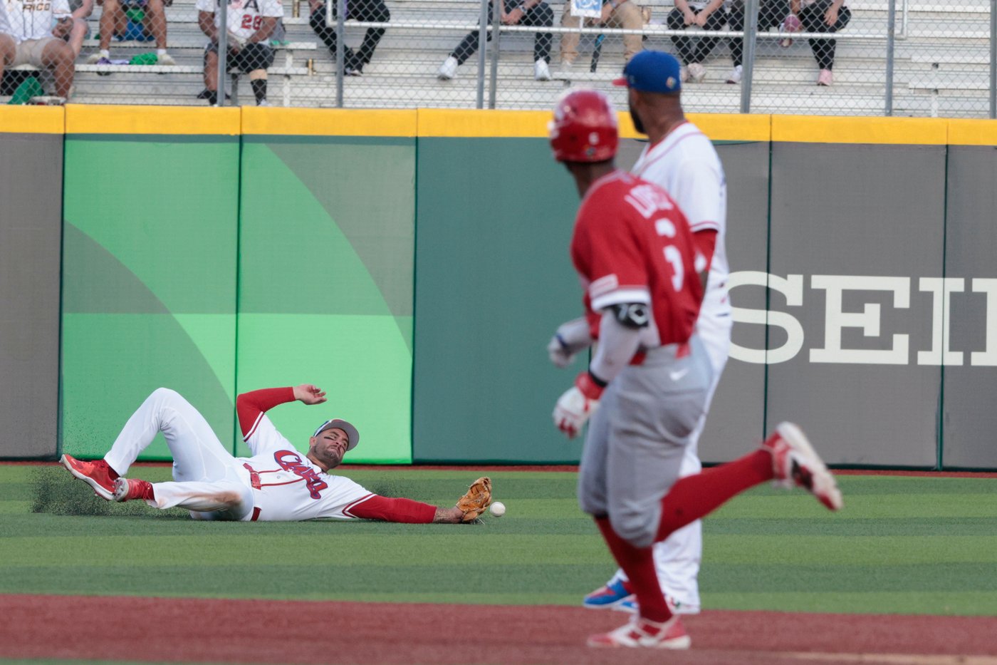 Canada advances to World Baseball Classic quarterfinals, faces United States | iNFOnews.ca