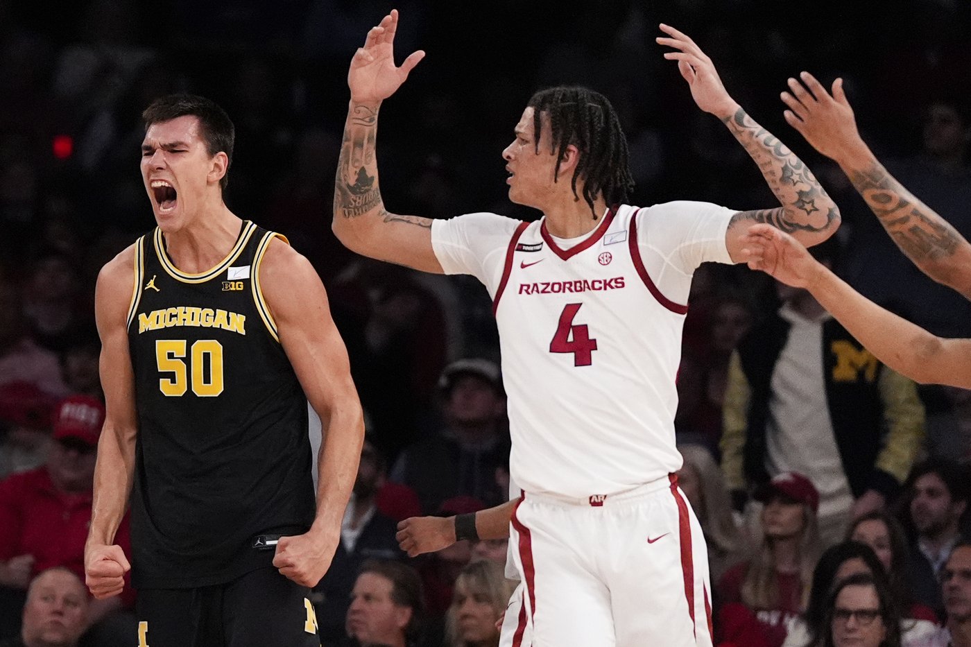 Arkansas holds off No. 14 Michigan 89-87 in Jimmy V Classic at MSG | iNFOnews.ca Arkansas holds off No. 14 Michigan 89-87 in Jimmy V Classic at MSG | iNFOnews.ca