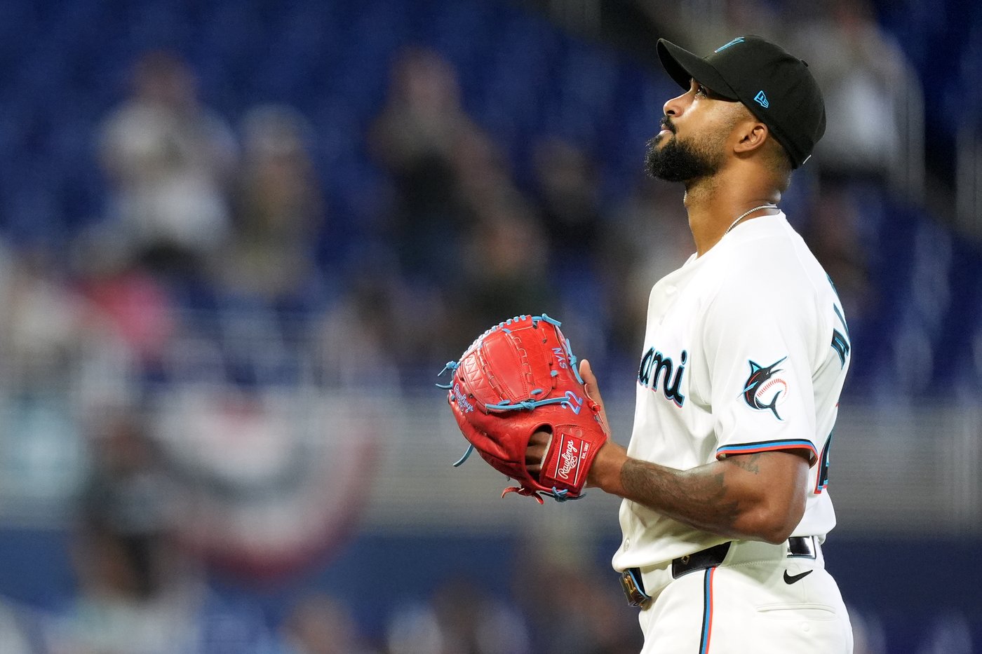 Sandy Alcantara throws a shutout on 93 pitches to lead Marlins over White Sox 10-0 | iNFOnews.ca