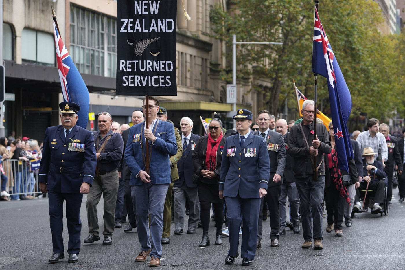 Anzac spirit infuses Super Rugby; Hurricanes break an Australian drought | iNFOnews.ca