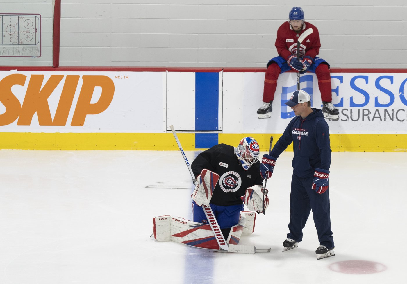 Canadiens fire goalie coach Eric Raymond amid down season for Montreal goalies | iNFOnews.ca