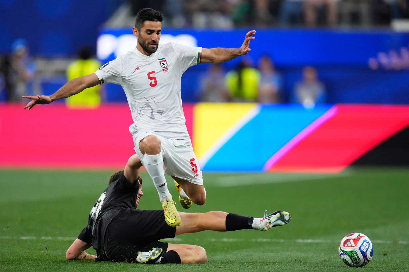 Iran coach says team ordered out of US right after 2-2 draw with New Zealand in World Cup opener | iNFOnews.ca