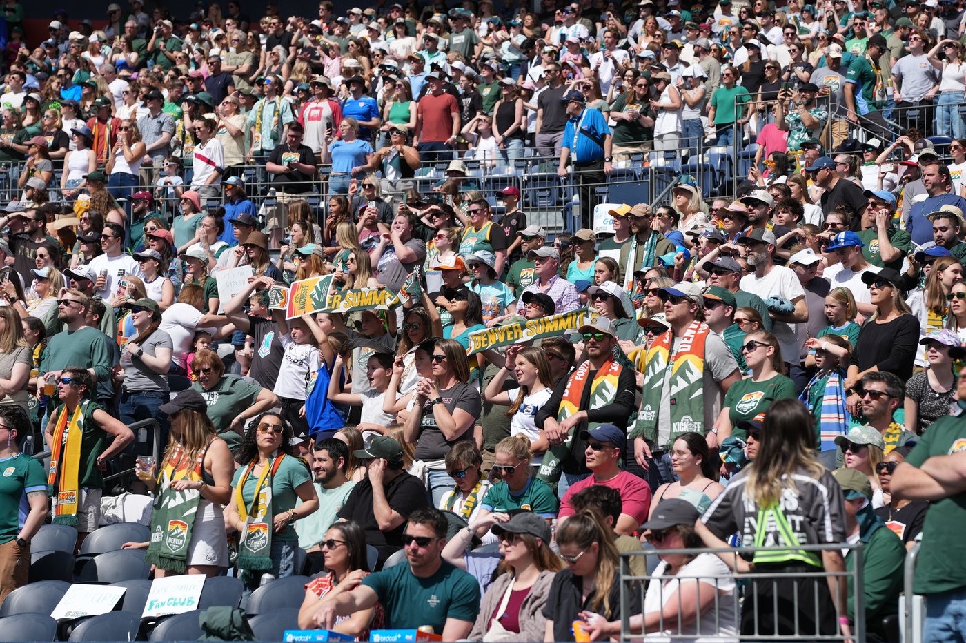 Denver Summit shatters NWSL crowd record with 63,004 fans at Mile High | iNFOnews.ca Denver Summit shatters NWSL crowd record with 63,004 fans at Mile High | iNFOnews.ca