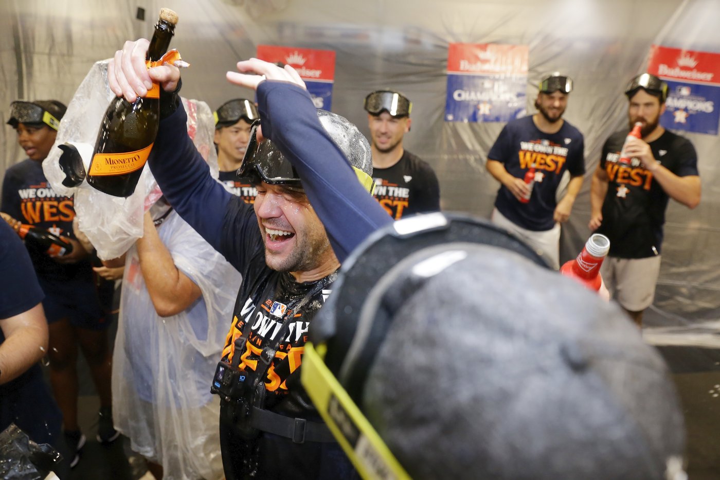 Astros overcome terrible start to clinch 4th straight AL West title | iNFOnews.ca Astros overcome terrible start to clinch 4th straight AL West title | iNFOnews.ca