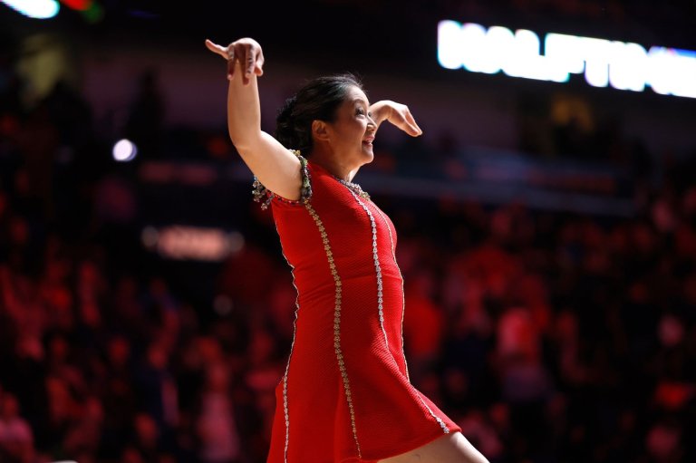 Popular performer Red Panda ready to make NBA return, roughly 4 months after breaking wrist in fall | iNFOnews.ca Popular performer Red Panda ready to make NBA return, roughly 4 months after breaking wrist in fall | iNFOnews.ca