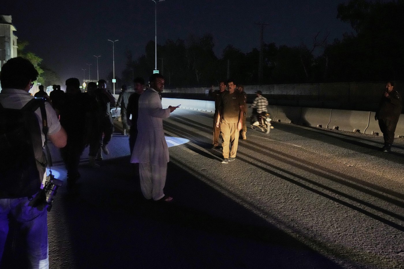 India says it targeted Pakistani military bases after Islamabad fired several high-speed missiles | iNFOnews.ca India says it targeted Pakistani military bases after Islamabad fired several high-speed missiles | iNFOnews.ca