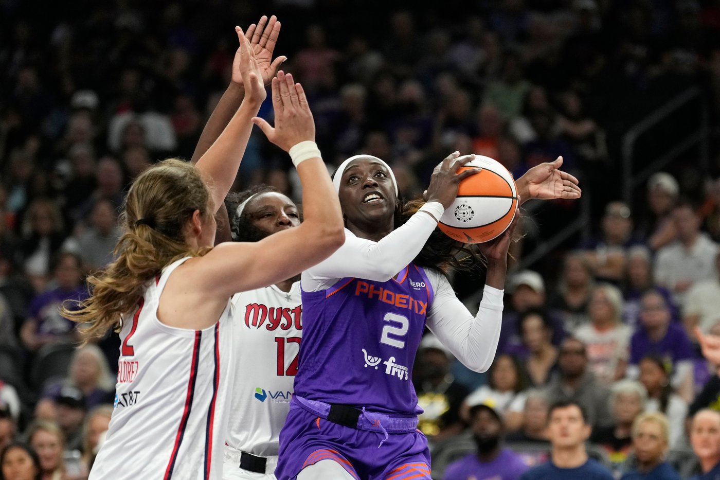 Georgia Amoore scores career-high 25 and the Mystics move into 6th with 80-73 win over Mercury | iNFOnews.ca