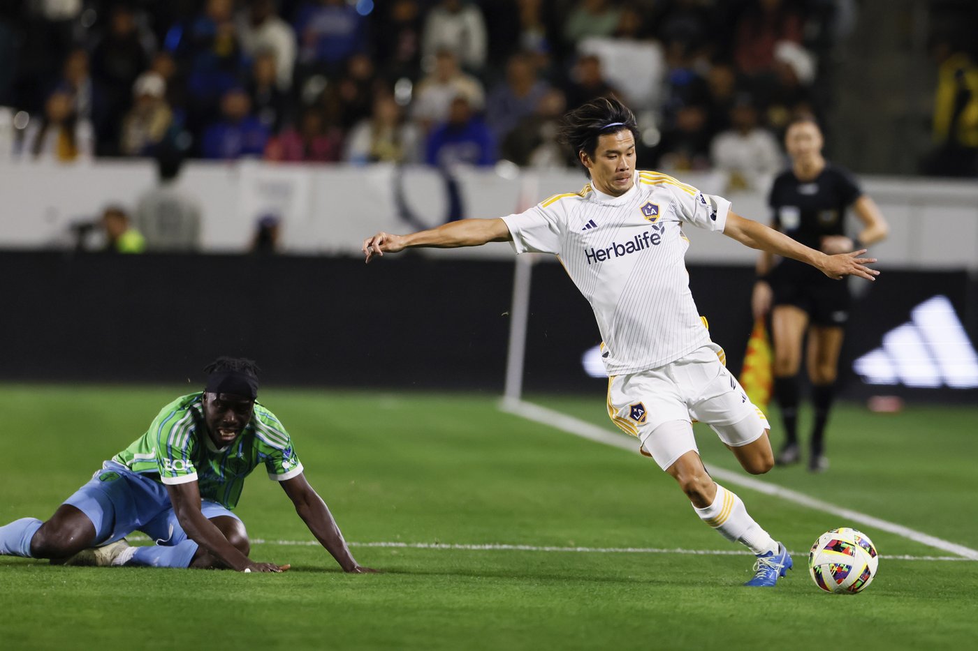 LA Galaxy advance to first MLS Cup in 10 years with 1-0 win over Seattle in Western Conference final | iNFOnews.ca
