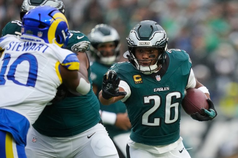 Undermanned Eagles head overseas to face the Jaguars, winners of 11 of 12 in the regular season | iNFOnews.ca
