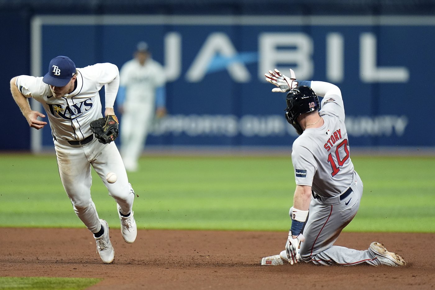 Story homers and scores winning run as Red Sox beat Rays 2-1 | iNFOnews.ca