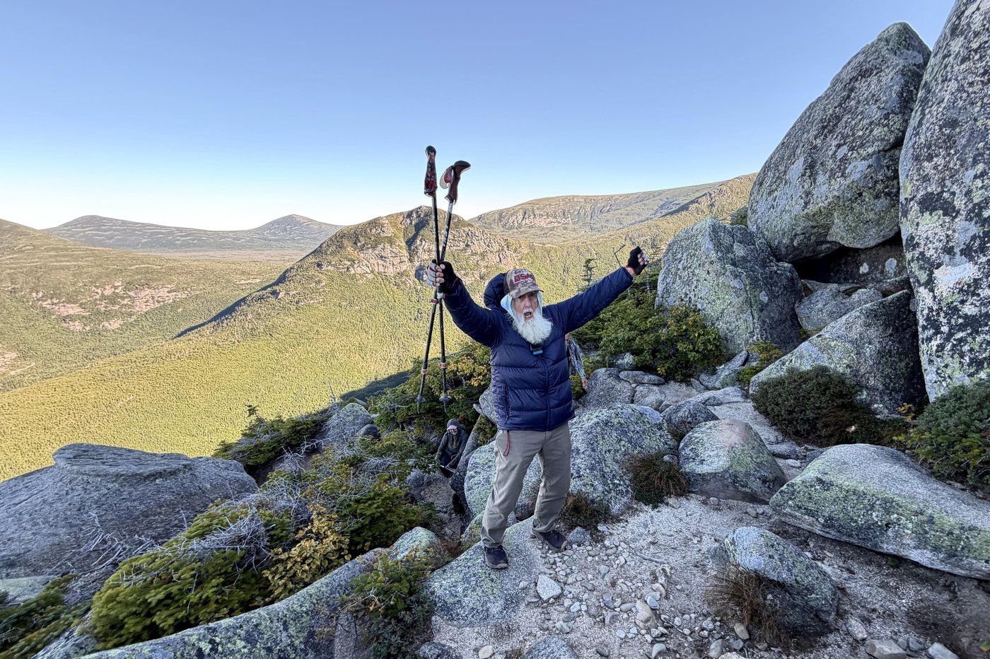 Photos show oldest hiker reclaiming Appalachian Trail record at 91 | iNFOnews.ca