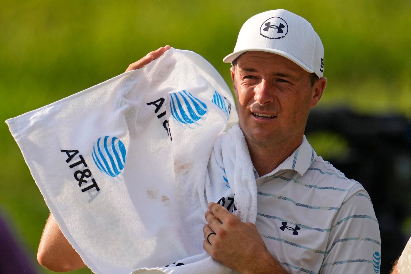 Jordan Spieth off to the start he needs with a 65 to share the lead in PGA Tour playoff opener | iNFOnews.ca Jordan Spieth off to the start he needs with a 65 to share the lead in PGA Tour playoff opener | iNFOnews.ca