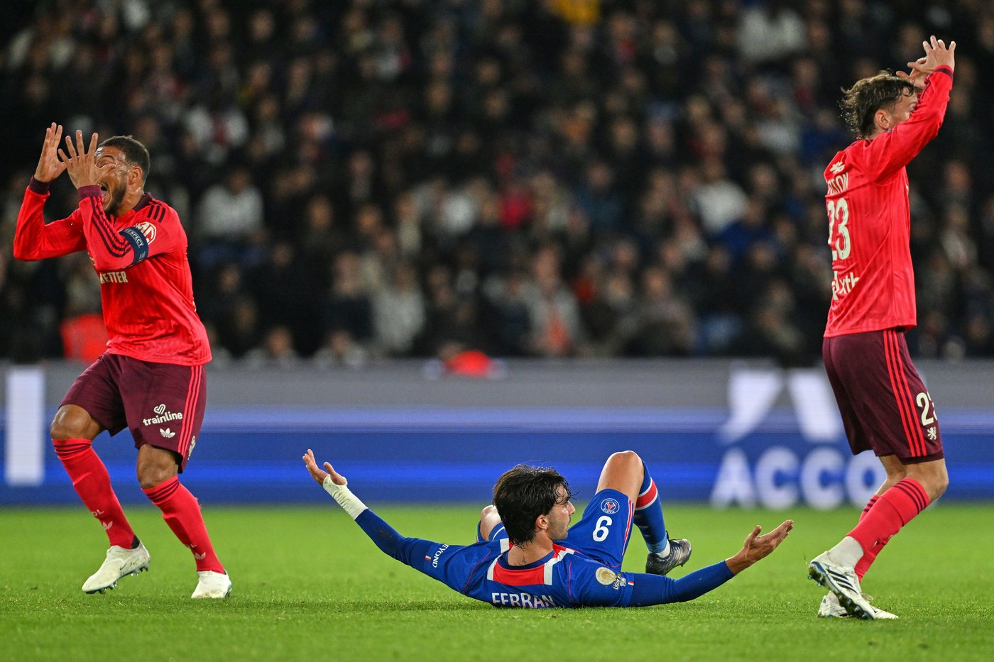 PSG goes top of Ligue 1 with win over Lyon while Sevilla returns to winning ways | iNFOnews.ca