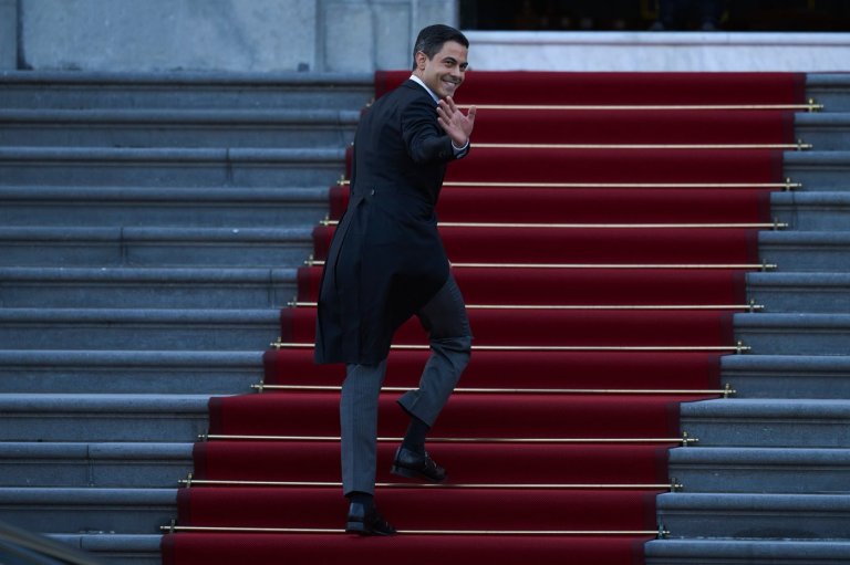 Dutch king swears in new coalition government led by youngest premier Rob Jetten | iNFOnews.ca