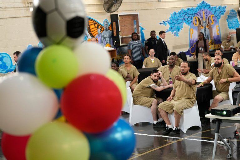 NYC’s Rikers Island jail hosts World Cup watch party for inmates | iNFOnews.ca