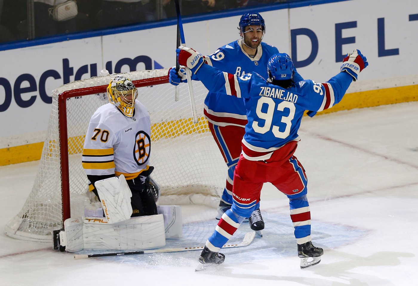 Matthew Robertson scores in OT to lift the Rangers over the Bruins 4-3 | iNFOnews.ca Matthew Robertson scores in OT to lift the Rangers over the Bruins 4-3 | iNFOnews.ca