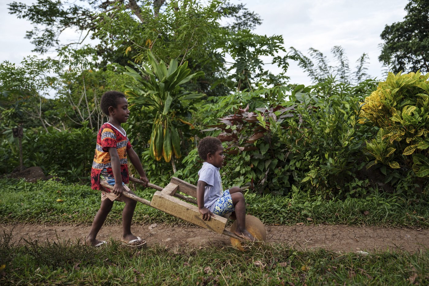 From dying reefs to flooded graves, Vanuatu is leading a global climate case | iNFOnews.ca From dying reefs to flooded graves, Vanuatu is leading a global climate case | iNFOnews.ca