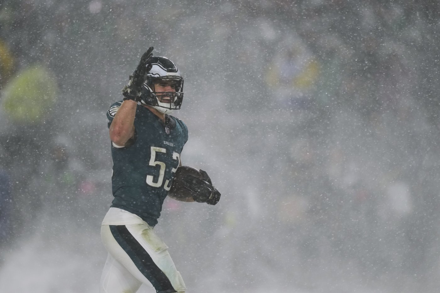 Barkley runs for 78- and 62-yard TDs in the snow and Eagles top Rams 28-22 to head to NFC title game | iNFOnews.ca Barkley runs for 78- and 62-yard TDs in the snow and Eagles top Rams 28-22 to head to NFC title game | iNFOnews.ca