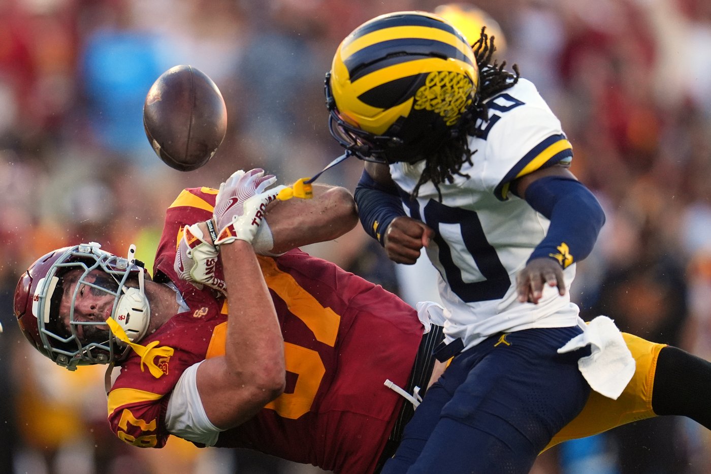 Walk-on RB King Miller powers hard-nosed USC to a 31-13 victory over No. 15 Michigan | iNFOnews.ca Walk-on RB King Miller powers hard-nosed USC to a 31-13 victory over No. 15 Michigan | iNFOnews.ca