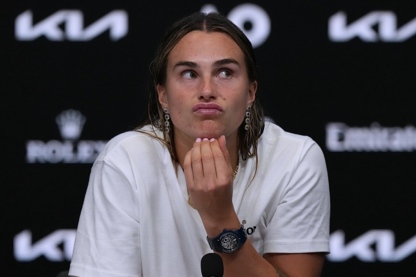 Aryna Sabalenka credits her new dog with providing 'mental health support' at Indian Wells | iNFOnews.ca