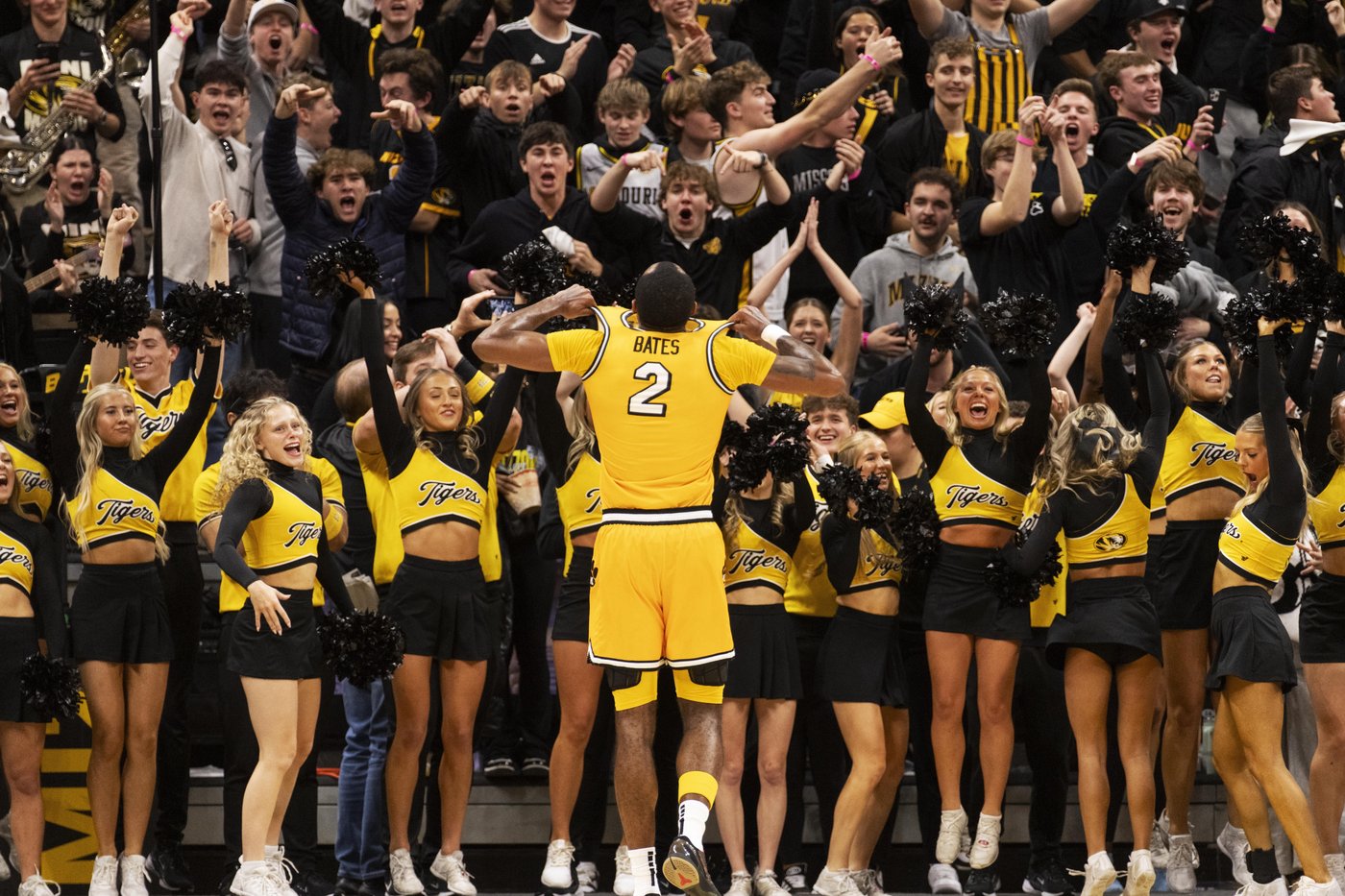 Missouri stuns top-ranked Kansas in 76-67 upset | iNFOnews.ca