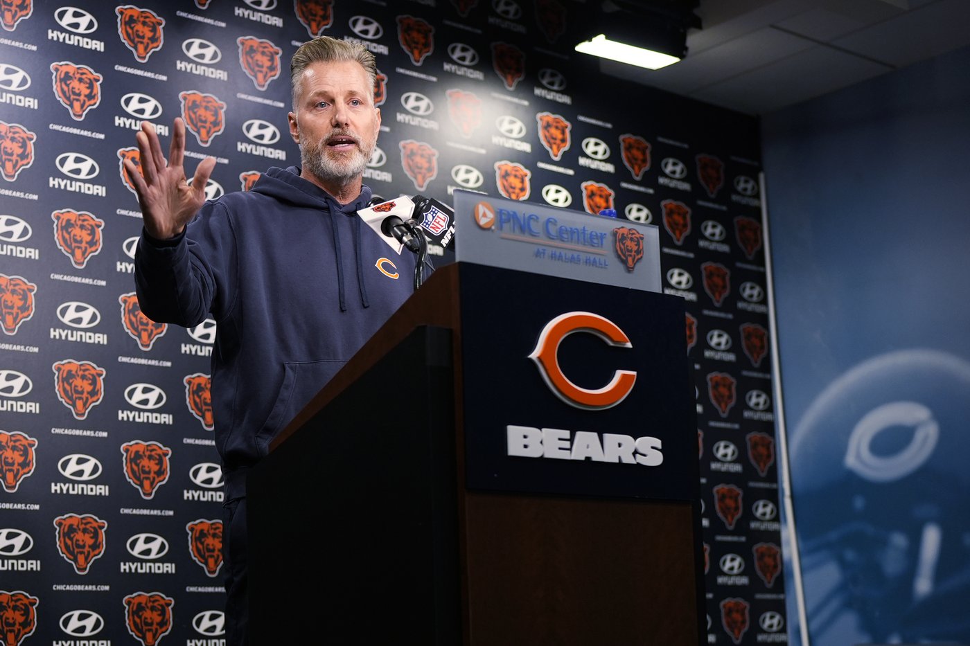 Bears' Eberflus takes responsibility after firing second offensive coordinator in 10 months | iNFOnews.ca