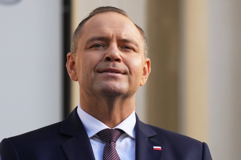 President Nawrocki refuses to sign law to tap 44B euros in EU defense loans for Poland | iNFOnews.ca