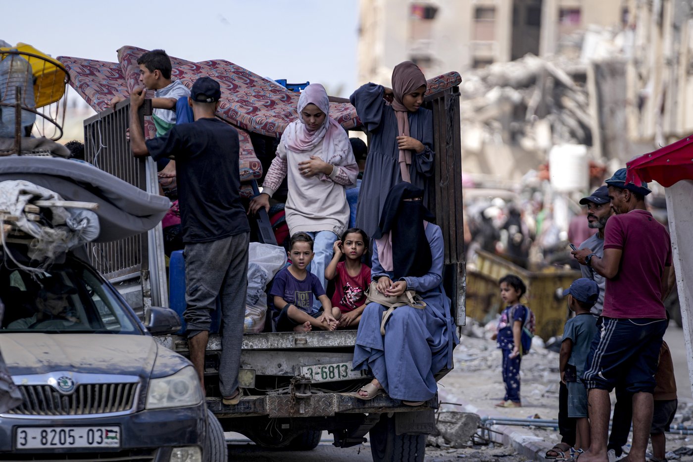 A displaced family's year of fleeing across the devastated Gaza Strip | iNFOnews.ca
