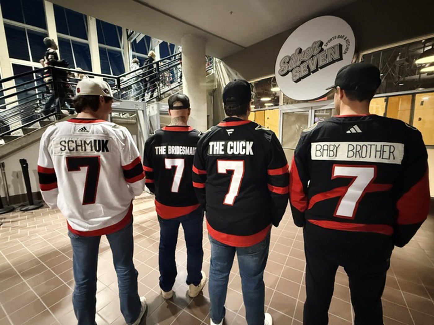 Tkachuk heavily booed by Ottawa crowd in return with the Panthers | iNFOnews.ca Tkachuk heavily booed by Ottawa crowd in return with the Panthers | iNFOnews.ca