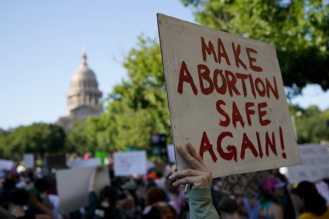 Texas man settles lawsuit with women who helped his wife get abortion pills | iNFOnews.ca