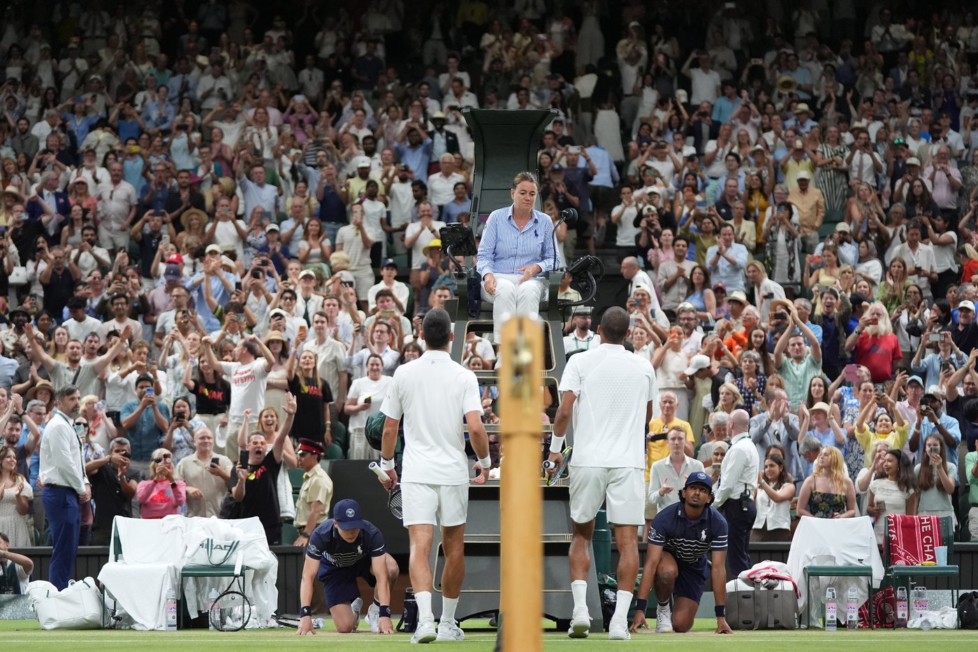 Djokovic outlasts Auger-Aliassime after more than 5 hours to reach Wimbledon semifinals at age 39 | iNFOnews.ca