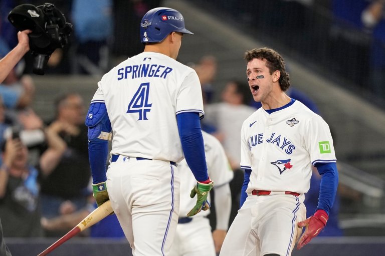 Blue Jays' Clement dismisses post-season hits record after World Series loss | iNFOnews.ca