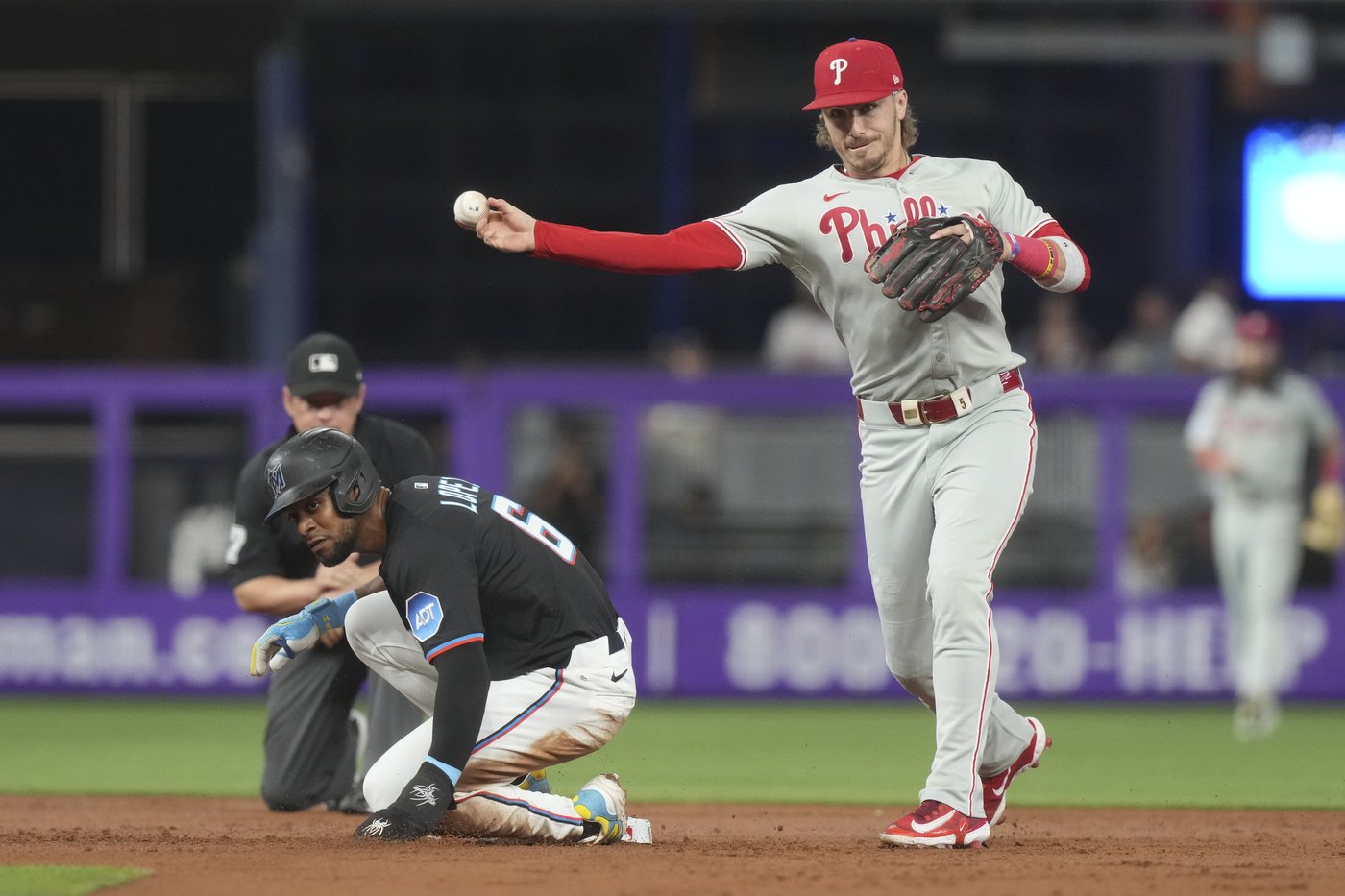 Bryson Stott hits 3-run homer and Phillies go deep 4 times in 9-3 win over the Marlins | iNFOnews.ca