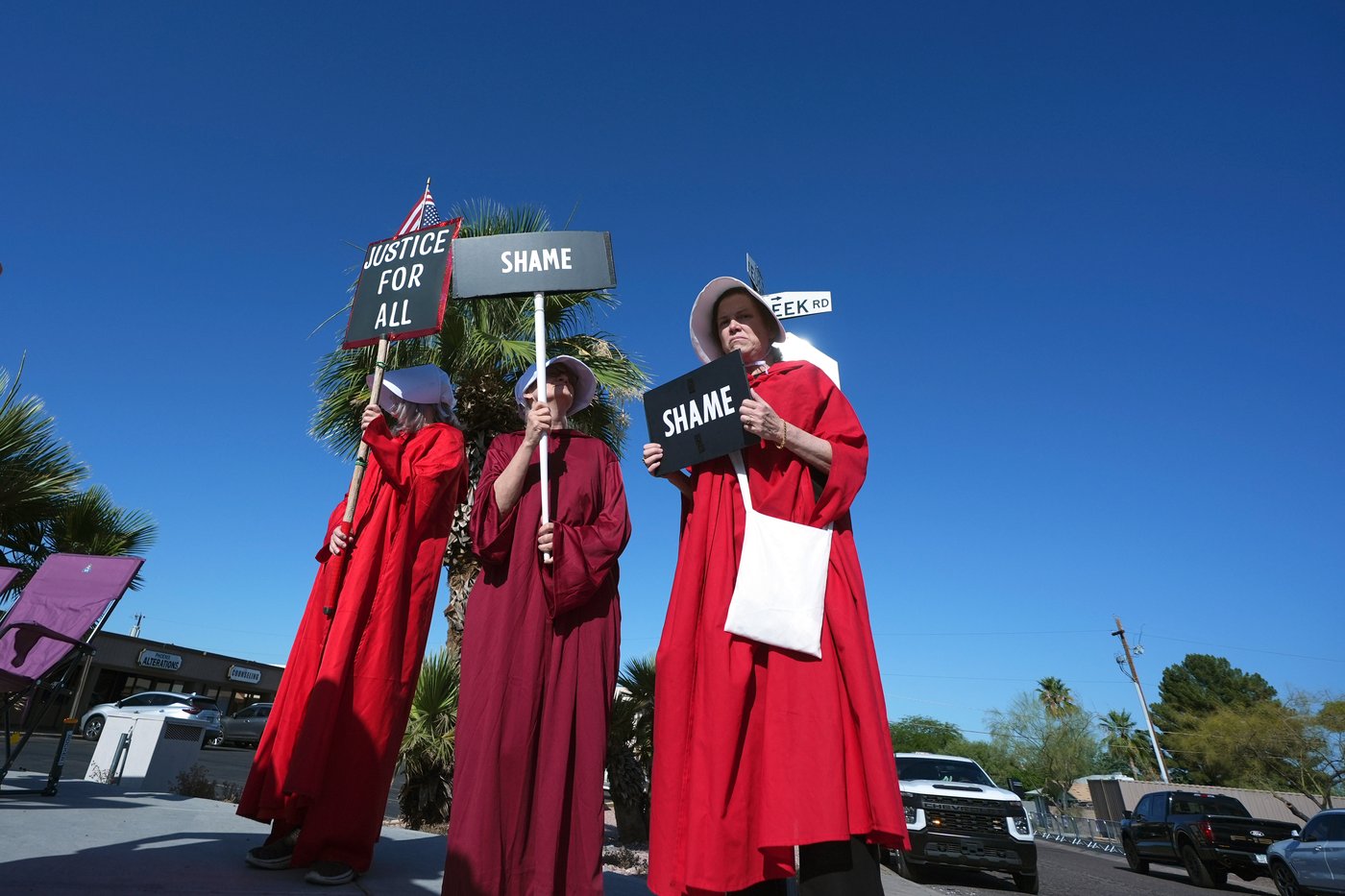 Photos show the 'Build the Red Wall' rally in Arizona, headlined by Trump | iNFOnews.ca