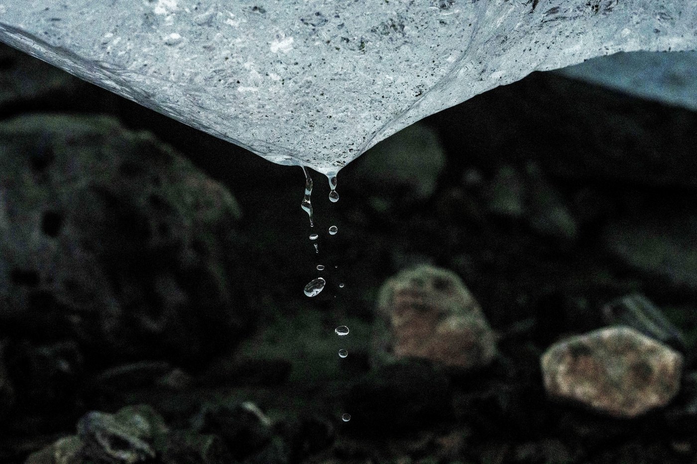 Climate change is shrinking glaciers faster than ever, with 7 trillion tons lost since 2000 | iNFOnews.ca