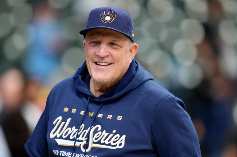 Charming, cantankerous Pat Murphy at age 67 leads Brewers to first World Series title | iNFOnews.ca