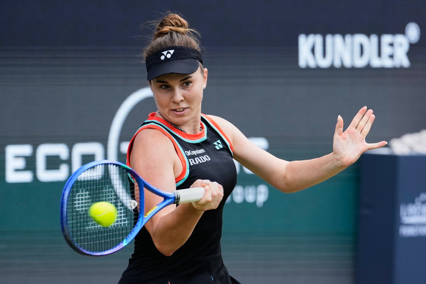 Linda Noskova beats Jessica Pegula on grass to win the Berlin Open | iNFOnews.ca