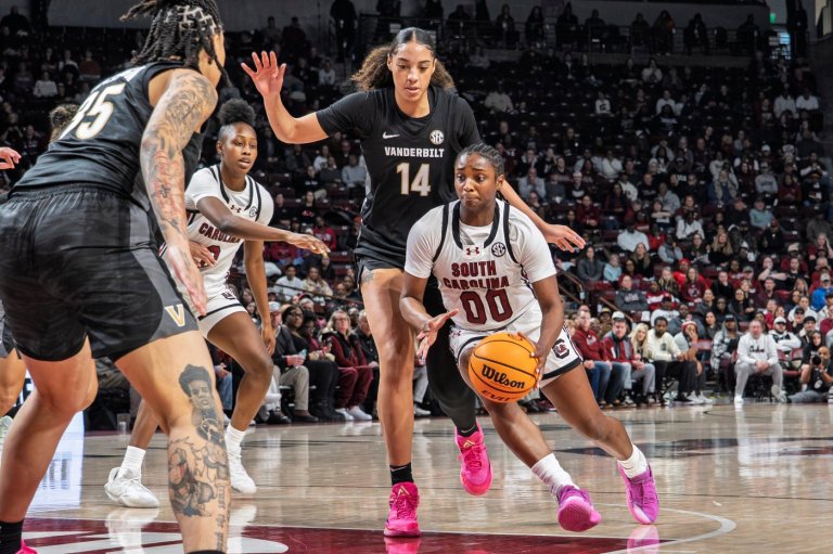 Second-ranked South Carolina hands No. 5 Vanderbilt its first loss in 103-74 victory | iNFOnews.ca