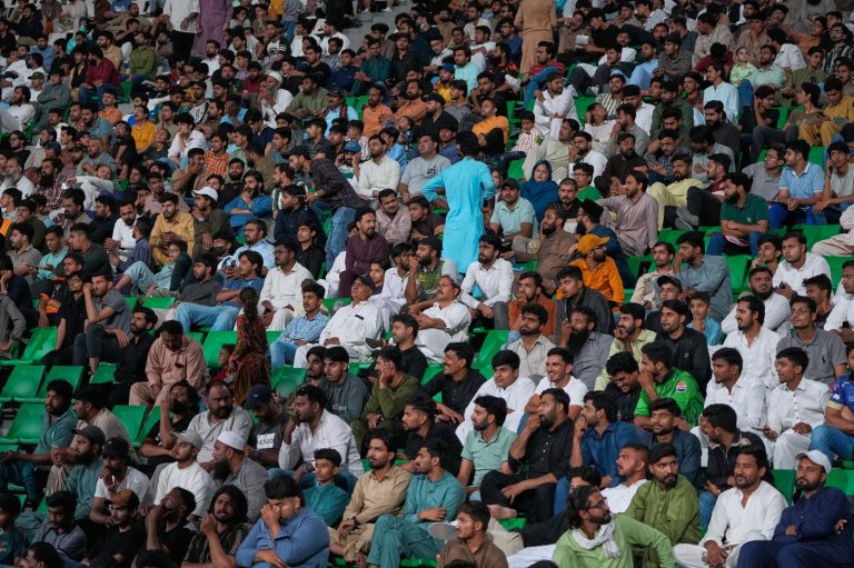 Hyderabad eliminates Multan from PSL playoffs as fans gradually return to stadiums | iNFOnews.ca