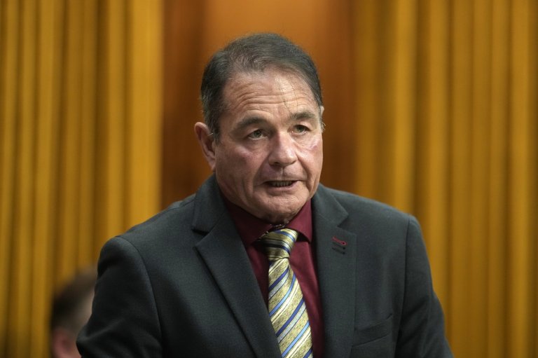 B.C. Conservative MP Scott Anderson says he rejected Liberal approach to cross floor | iNFOnews.ca