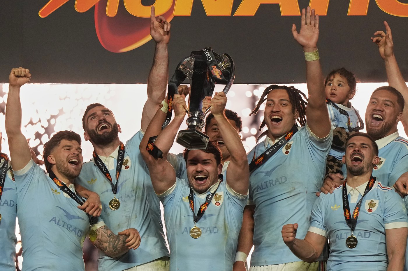 France wins back-to-back Six Nations titles after beating England 48-46 on last-second penalty | iNFOnews.ca
