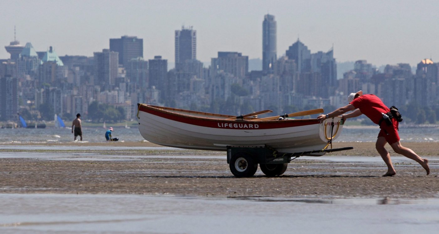 Peter Gabriel recounts 1983 rescue as plan to reduce Vancouver lifeguards is reversed | iNFOnews.ca Peter Gabriel recounts 1983 rescue as plan to reduce Vancouver lifeguards is reversed | iNFOnews.ca