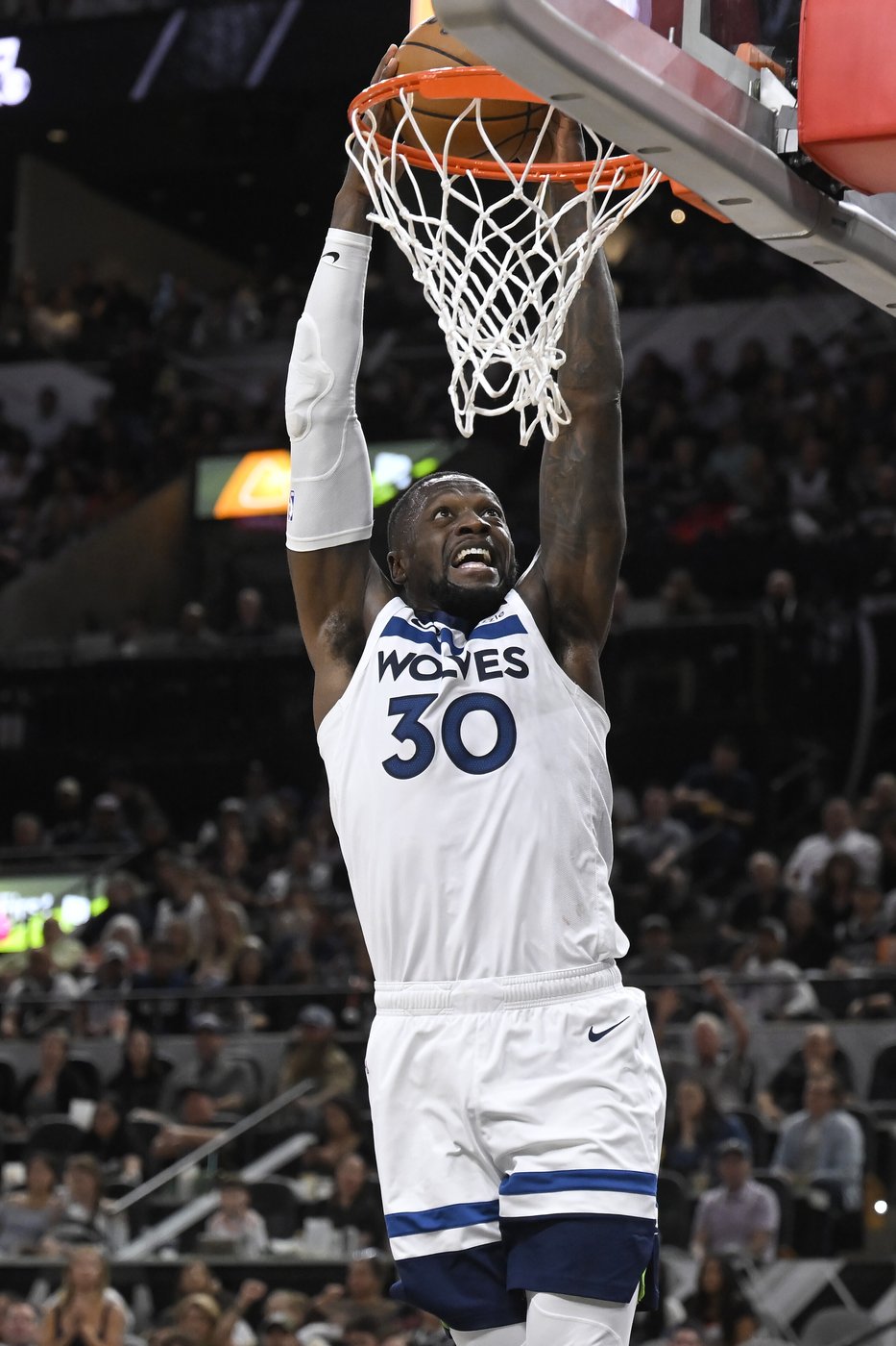 Johnson and Paul lead Spurs past Timberwolves 113-103 as Popovich misses game with illness | iNFOnews.ca